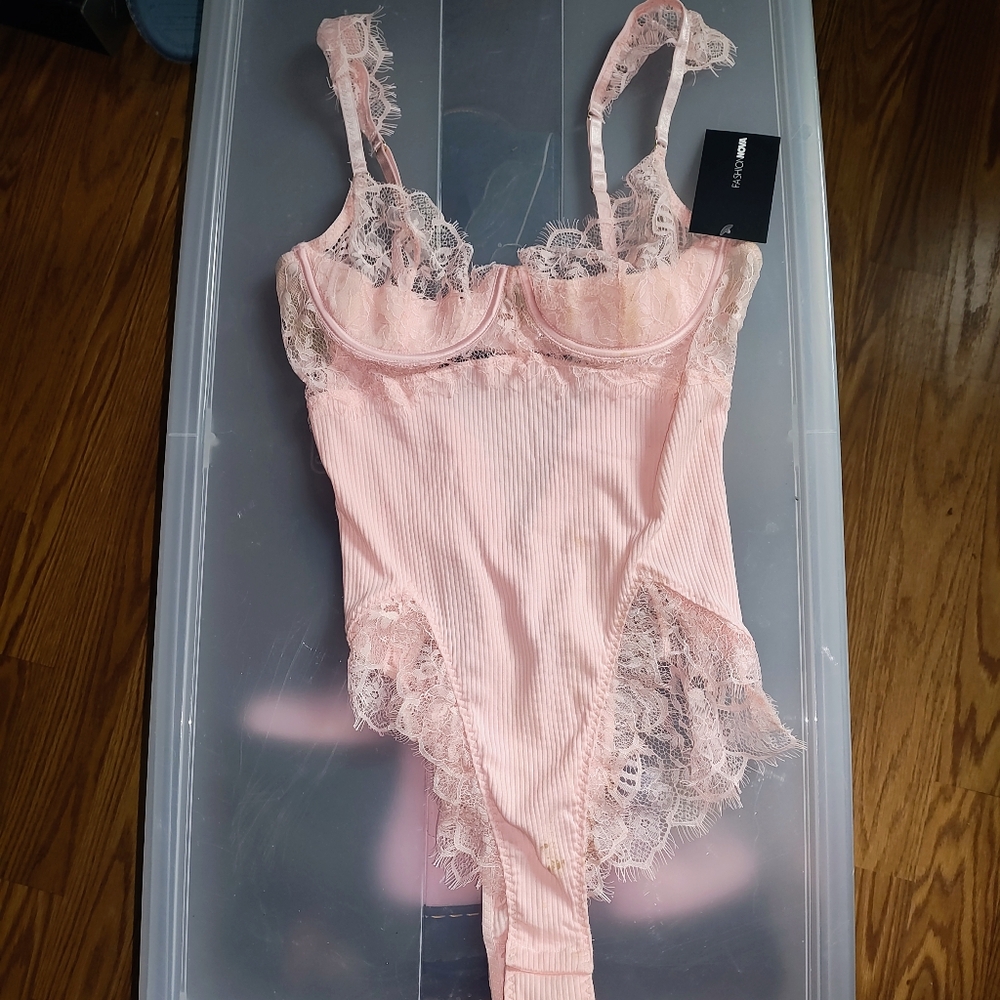 PIKK/PEACH Lace Bodysuit (L)
